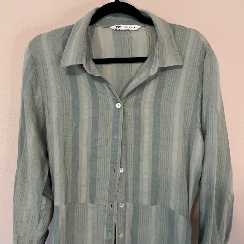 Zara Sage Green Striped Tunic with Asymmetrical Hem - Picture 2 of 3